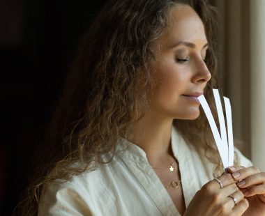 Boost-sales-in-fragrance-sampling